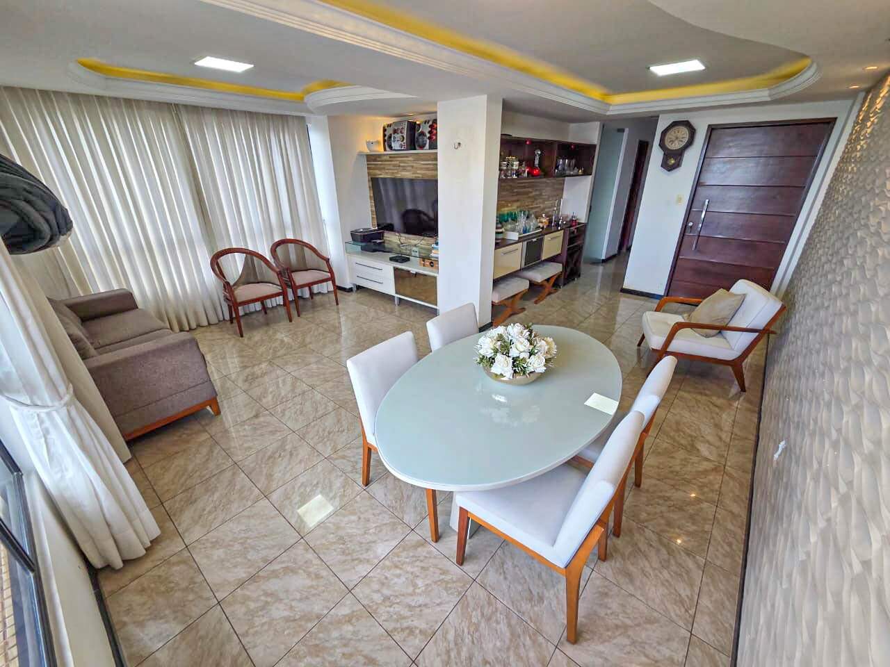 Apartamento à venda no Cabo Branco: 