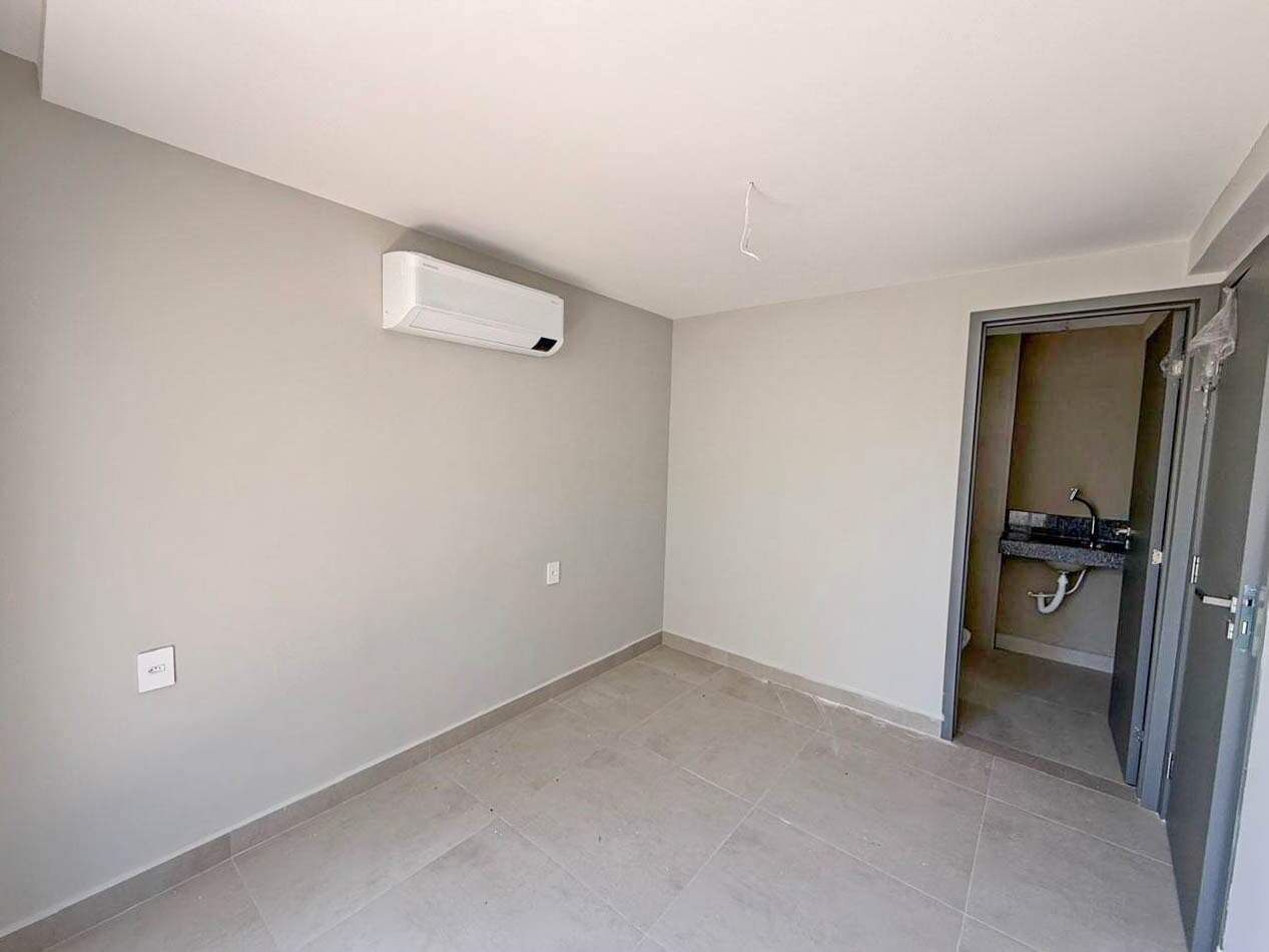Apartamento à venda no Intermares: 