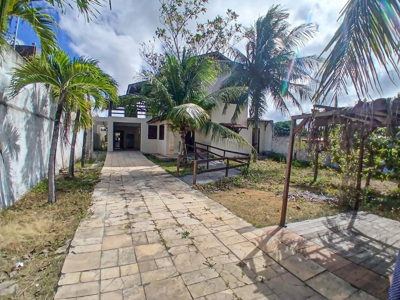 Casa à venda no Intermares: 