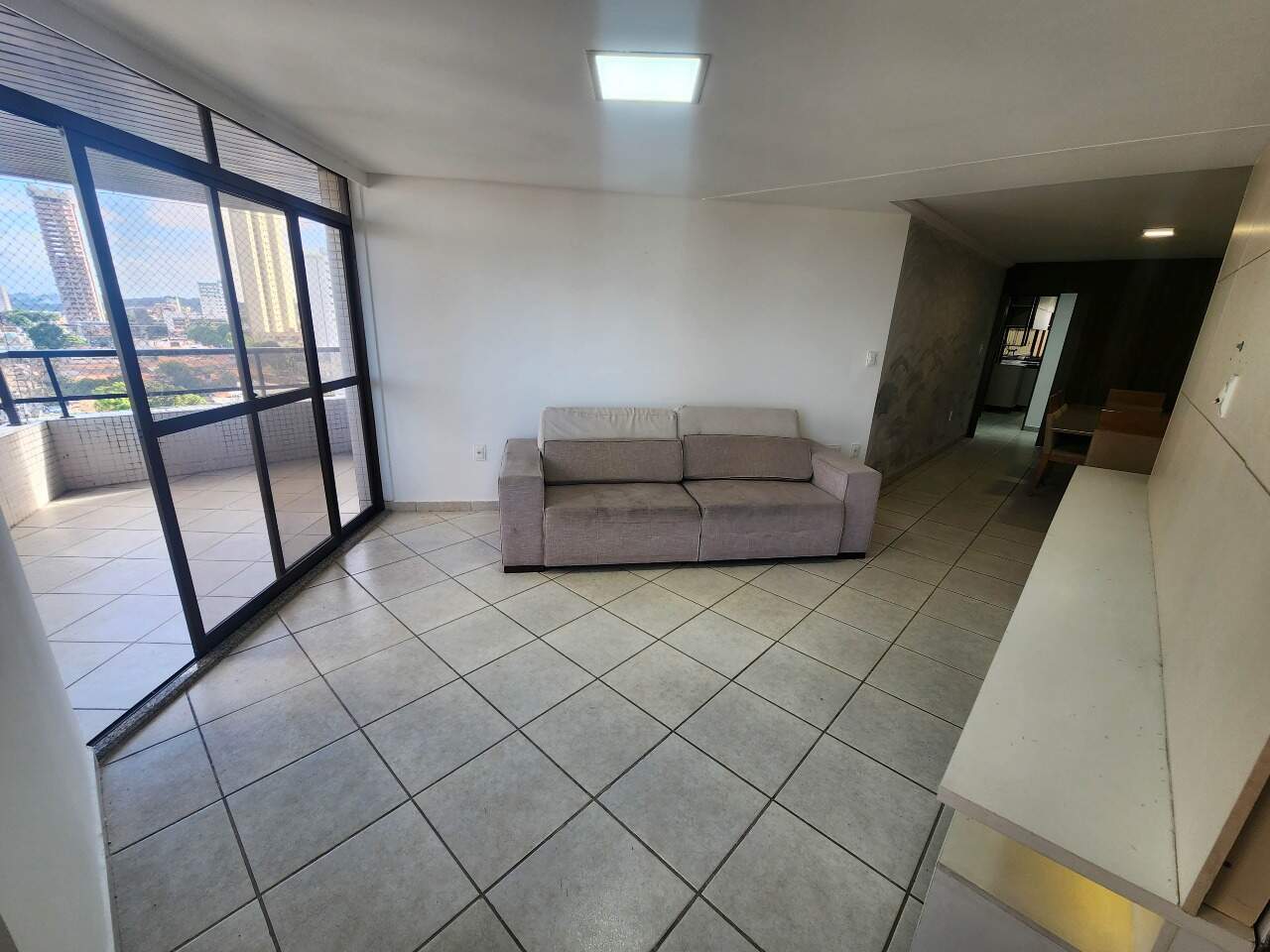 Apartamento à venda no Brisamar: 