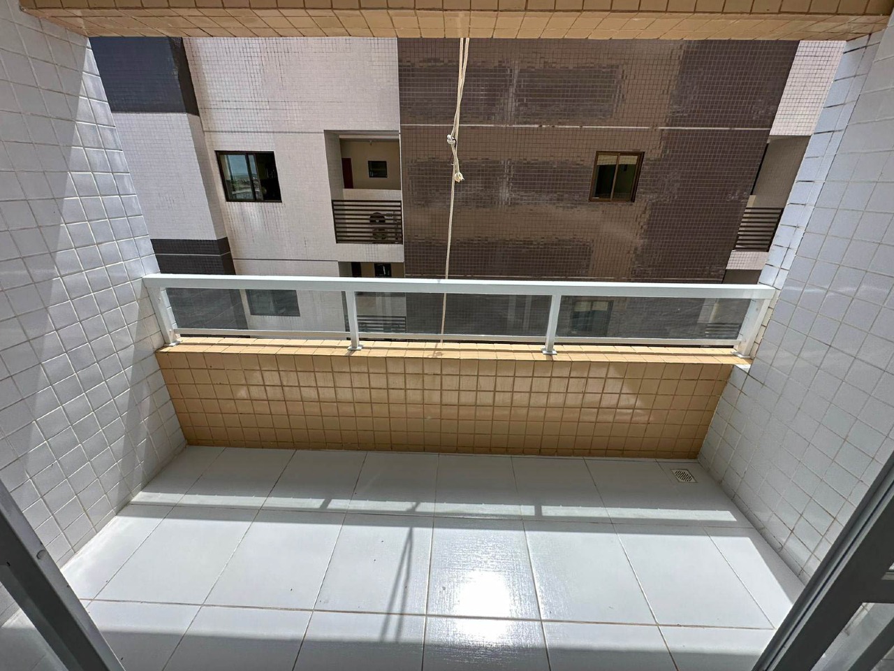 Apartamento para aluguel no Intermares: 