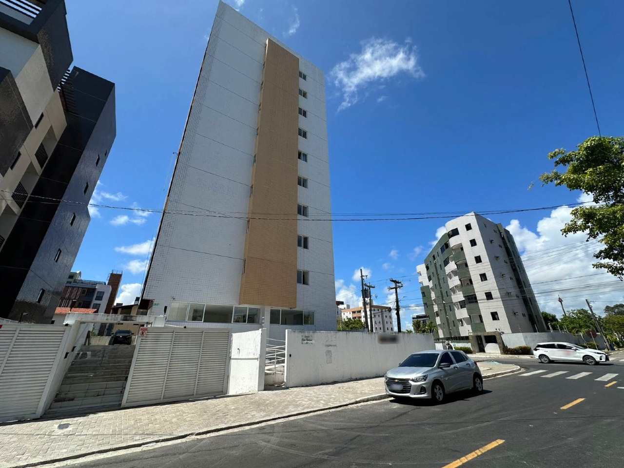 Apartamento para aluguel no Intermares: 