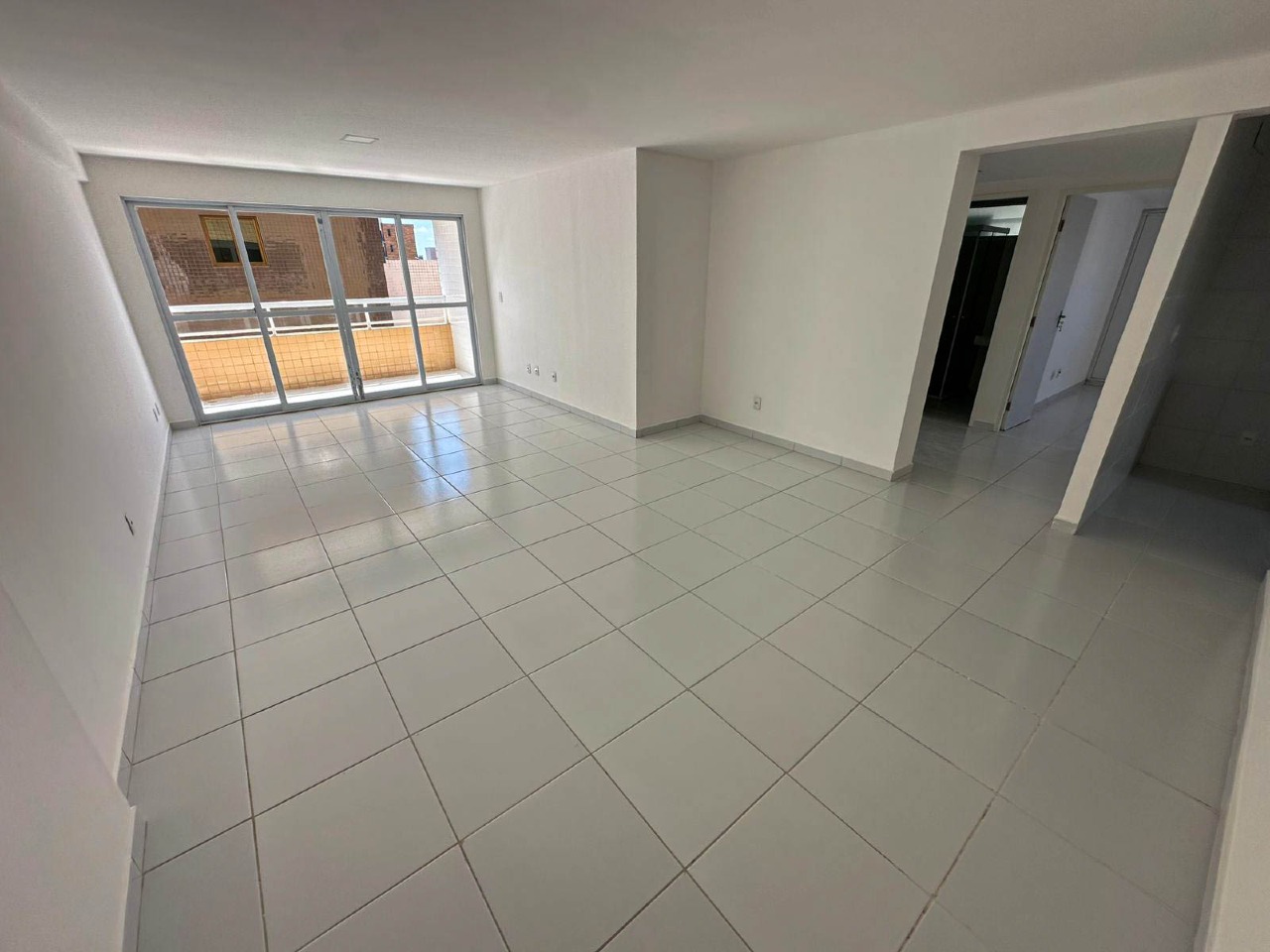 Apartamento para aluguel no Intermares: 