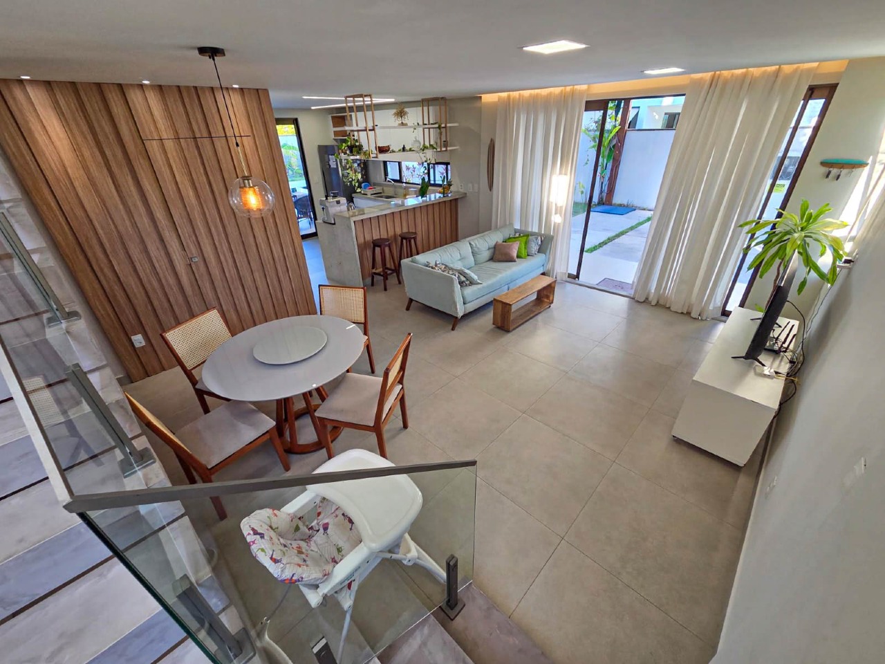 Casa em Condominio à venda no Intermares: 