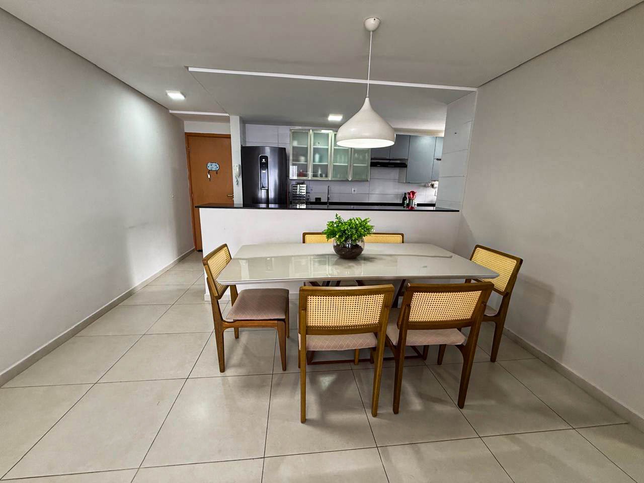 Apartamento à venda no Intermares: 