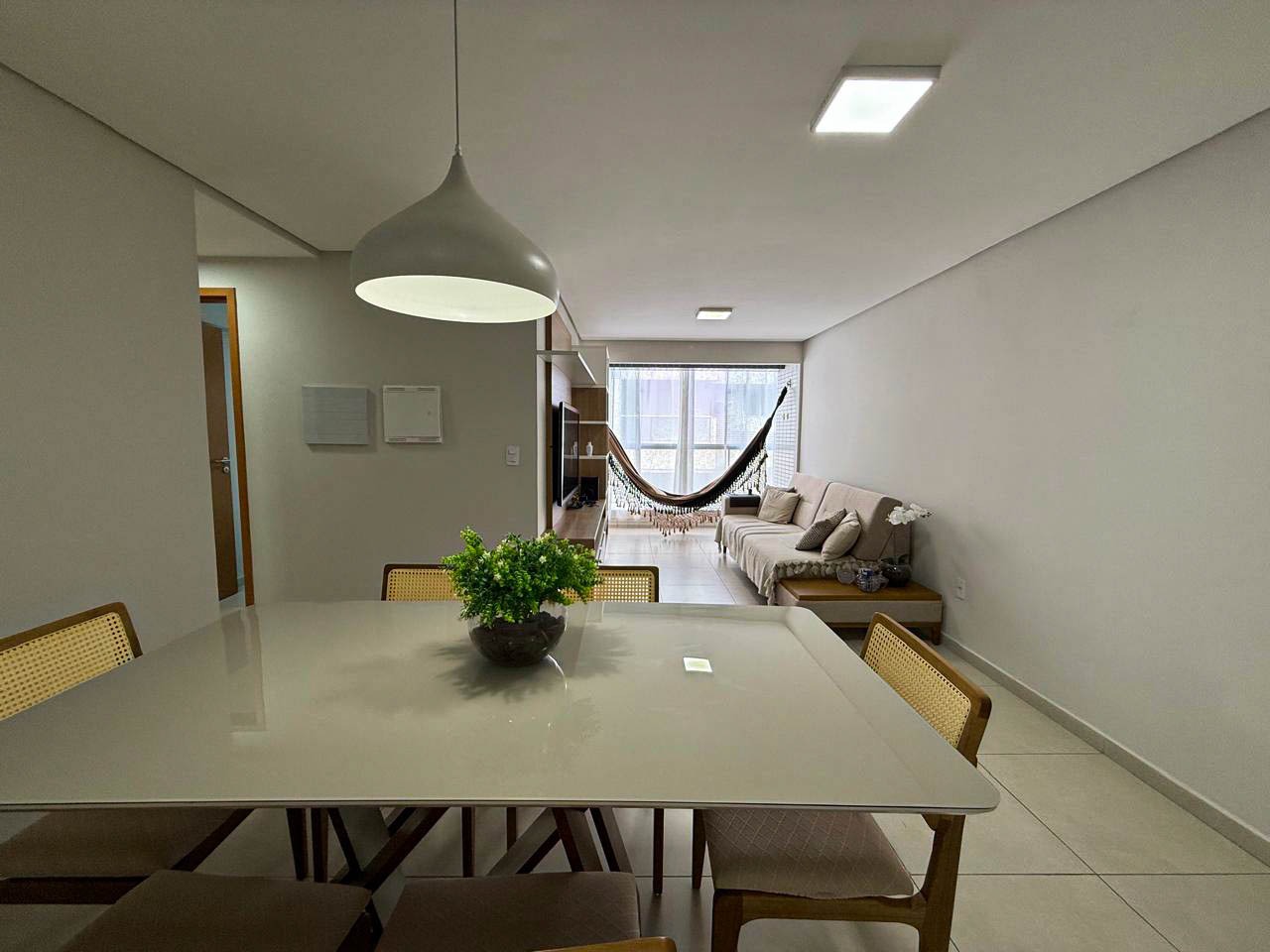 Apartamento à venda no Intermares: 