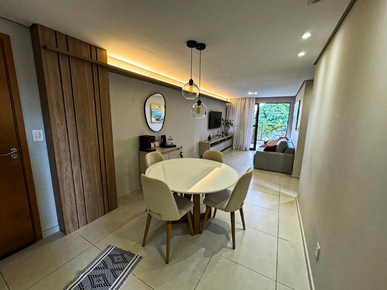 Apartamento à venda no Brisamar: 