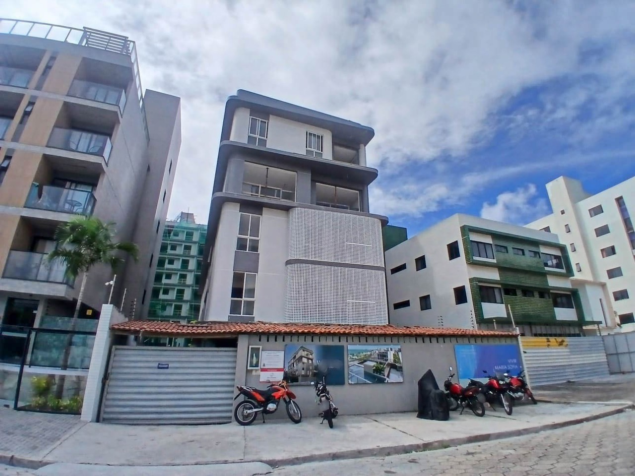 Apartamento à venda no Intermares: 