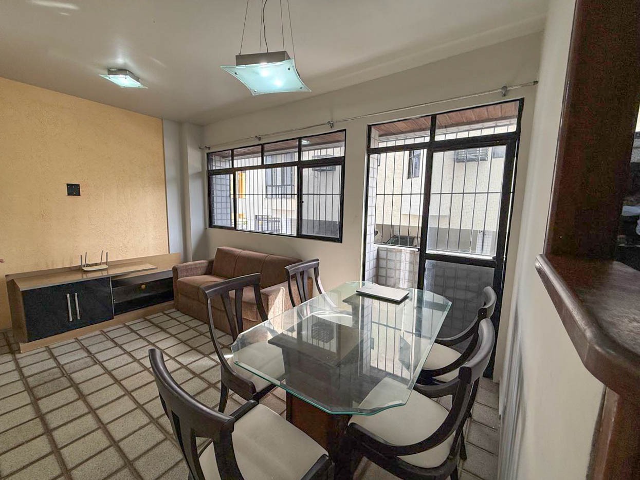 Apartamento à venda no Intermares: 