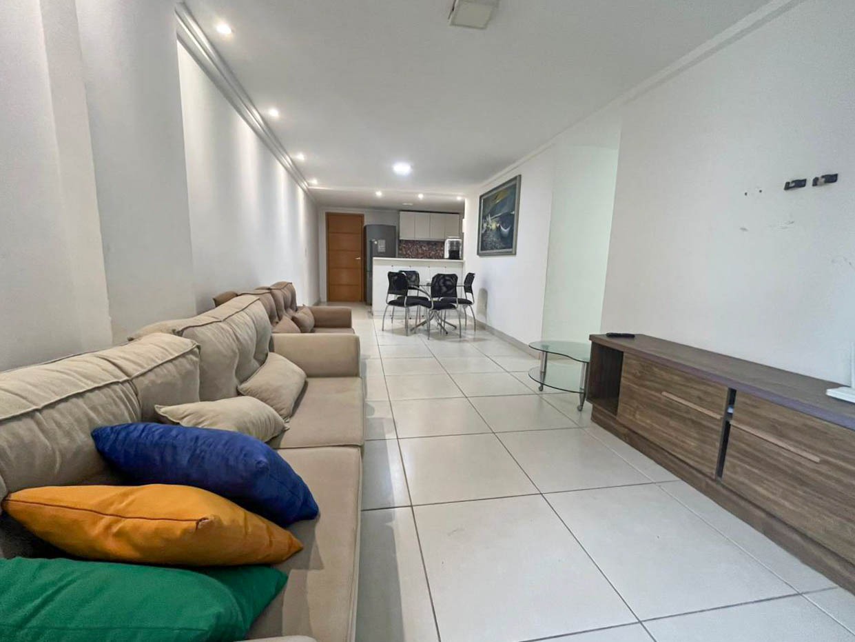 Apartamento à venda no Intermares: 