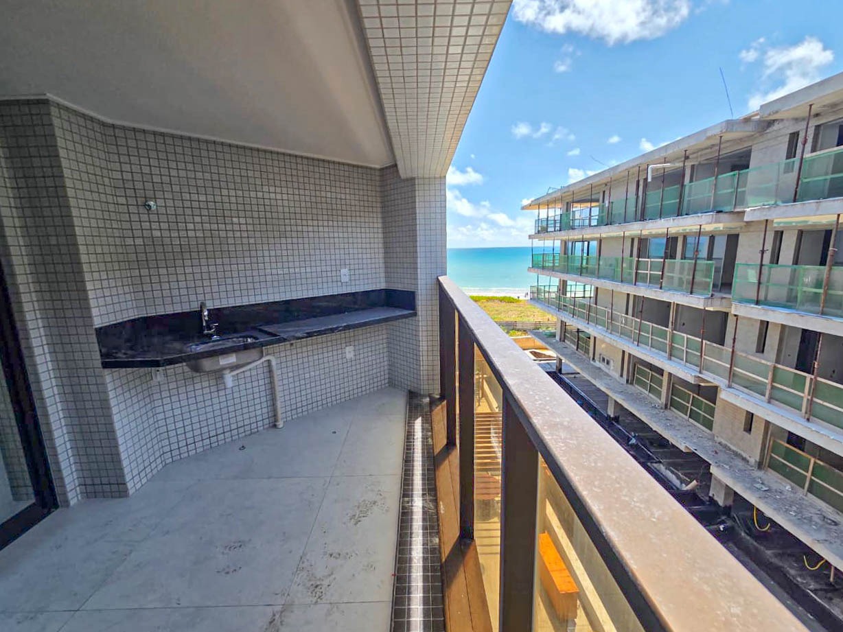 Apartamento à venda no Intermares: 