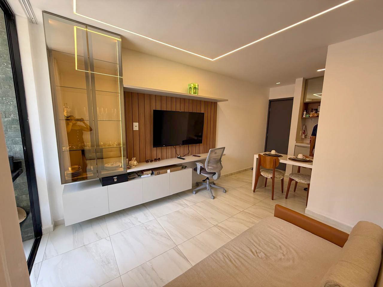 Apartamento à venda no Intermares: 