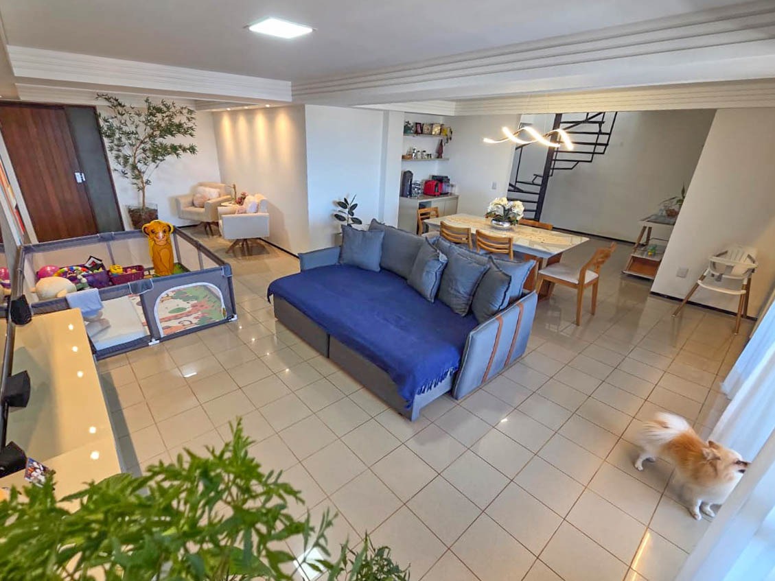 Cobertura à venda no Intermares: 