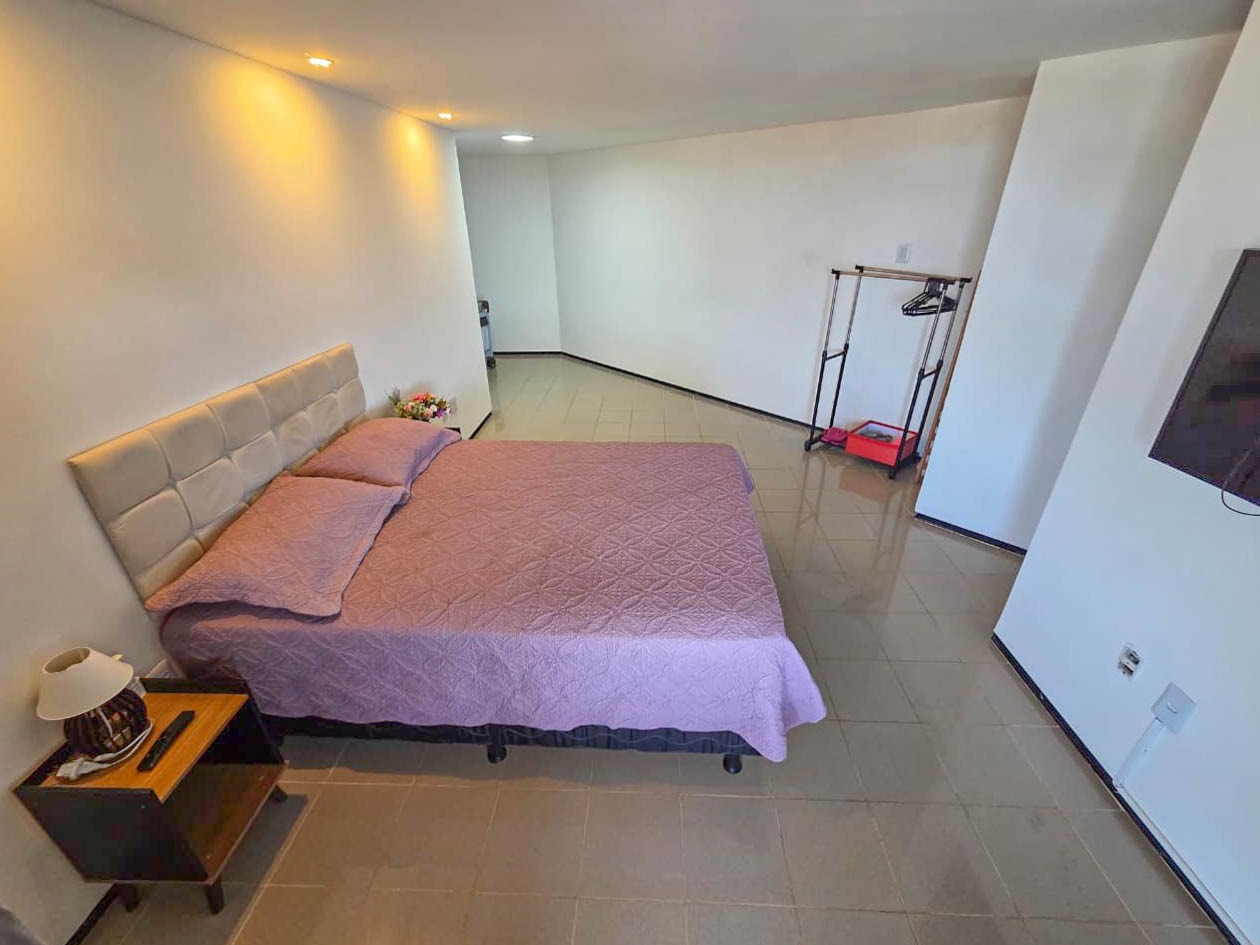 Cobertura à venda no Intermares: 