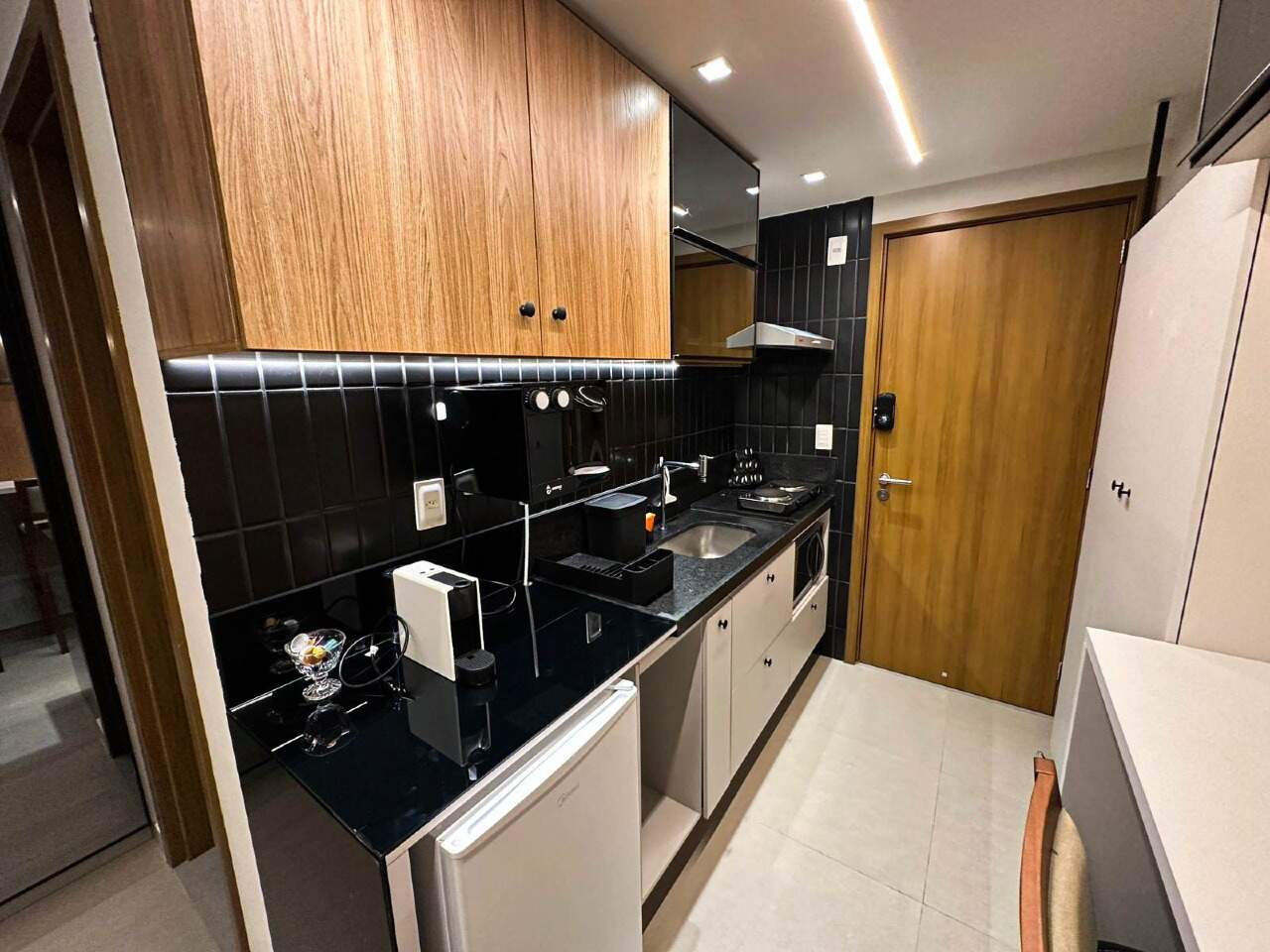 Flat para aluguel no Intermares: 