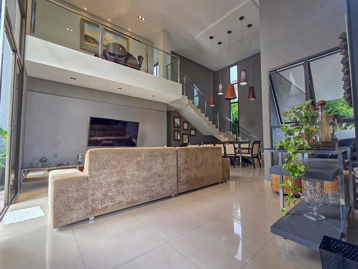 Casa em Condominio à venda no Intermares: 