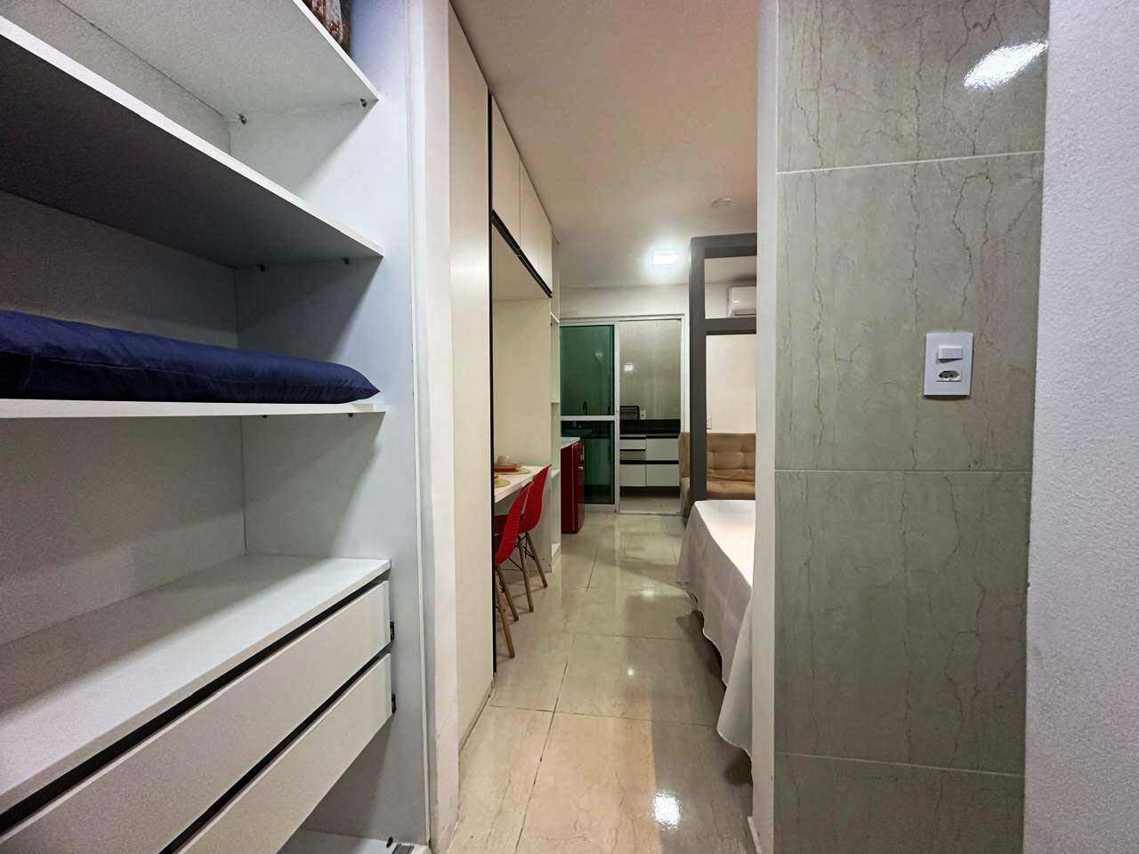 Flat à venda no Intermares: 