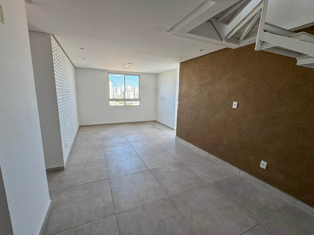 Cobertura à venda no Estados: 