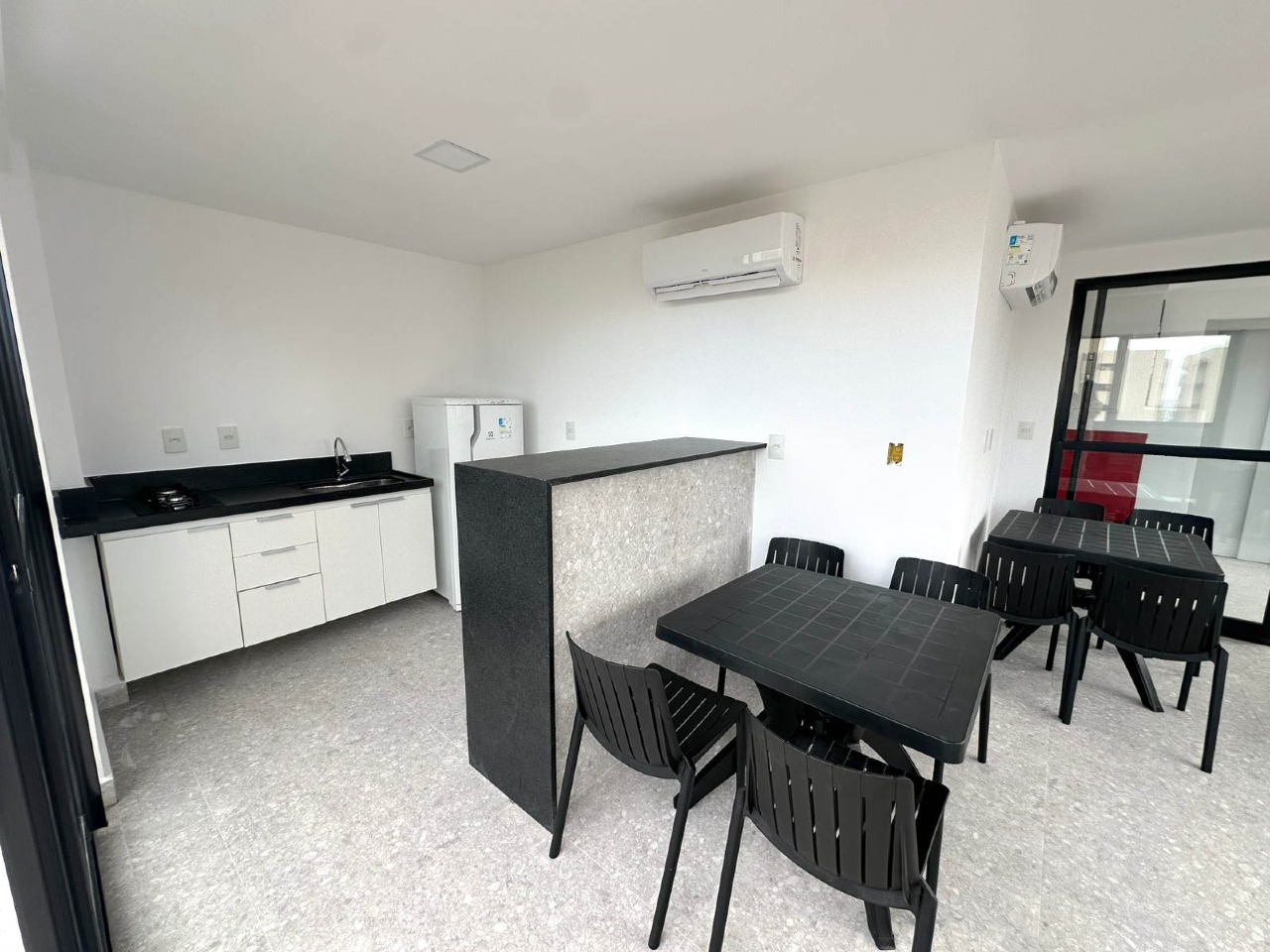 Flat para aluguel no Intermares: 