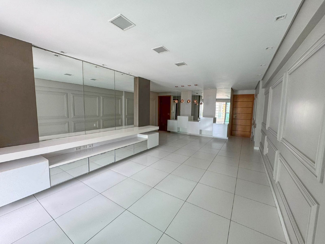 Apartamento à venda no Brisamar: 