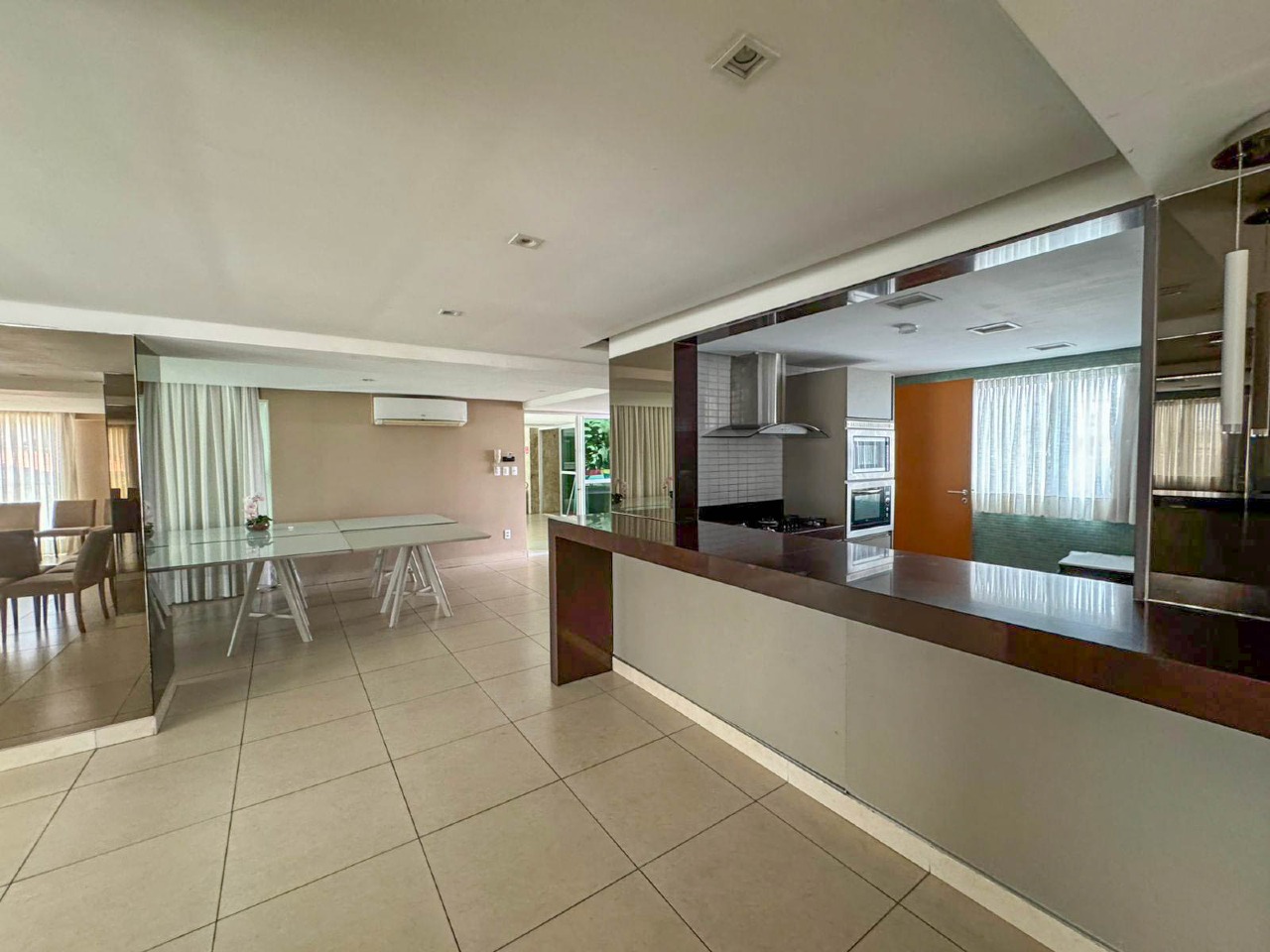 Apartamento à venda no Brisamar: 