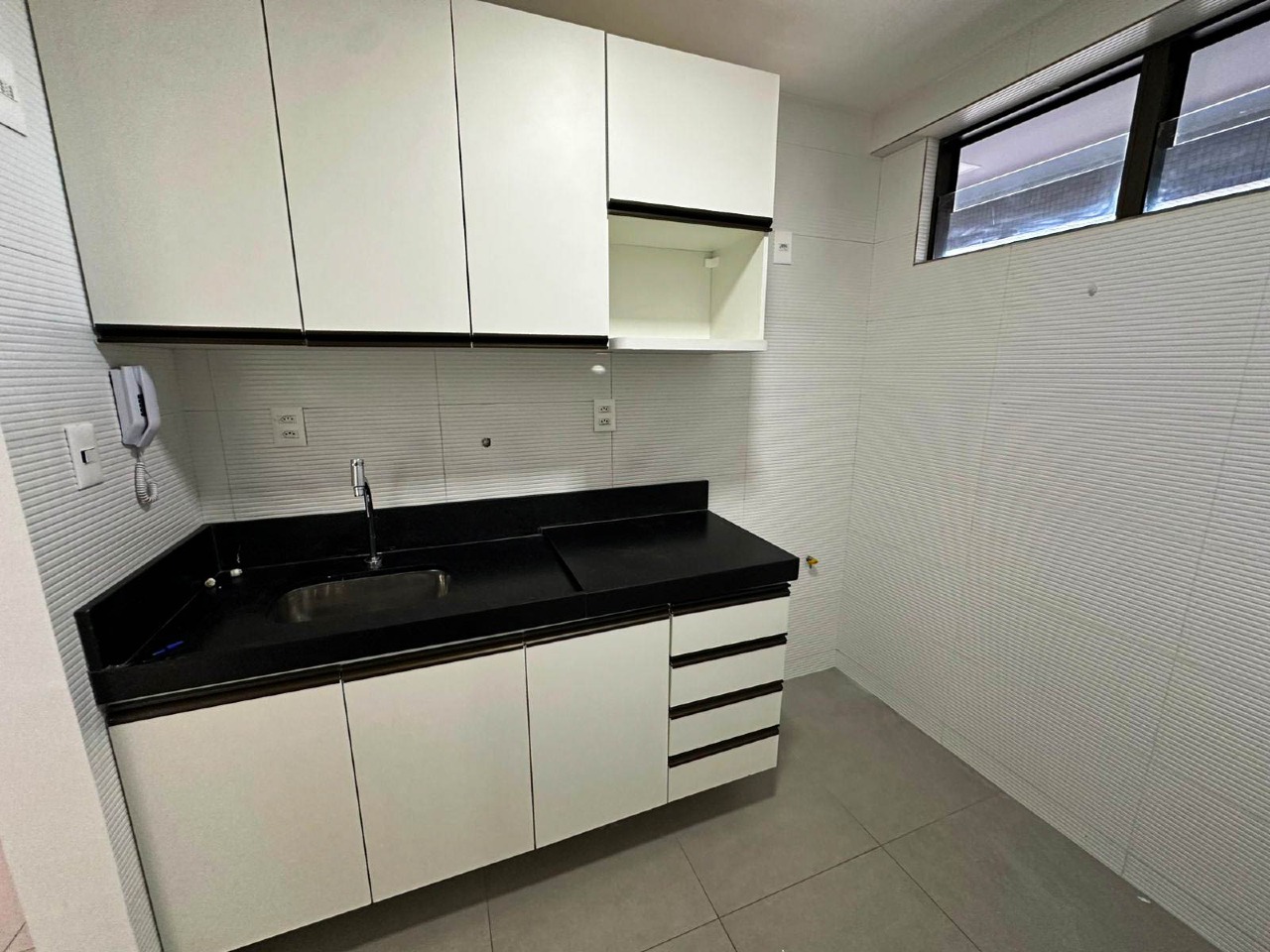 Apartamento para aluguel no Tambauzinho: 