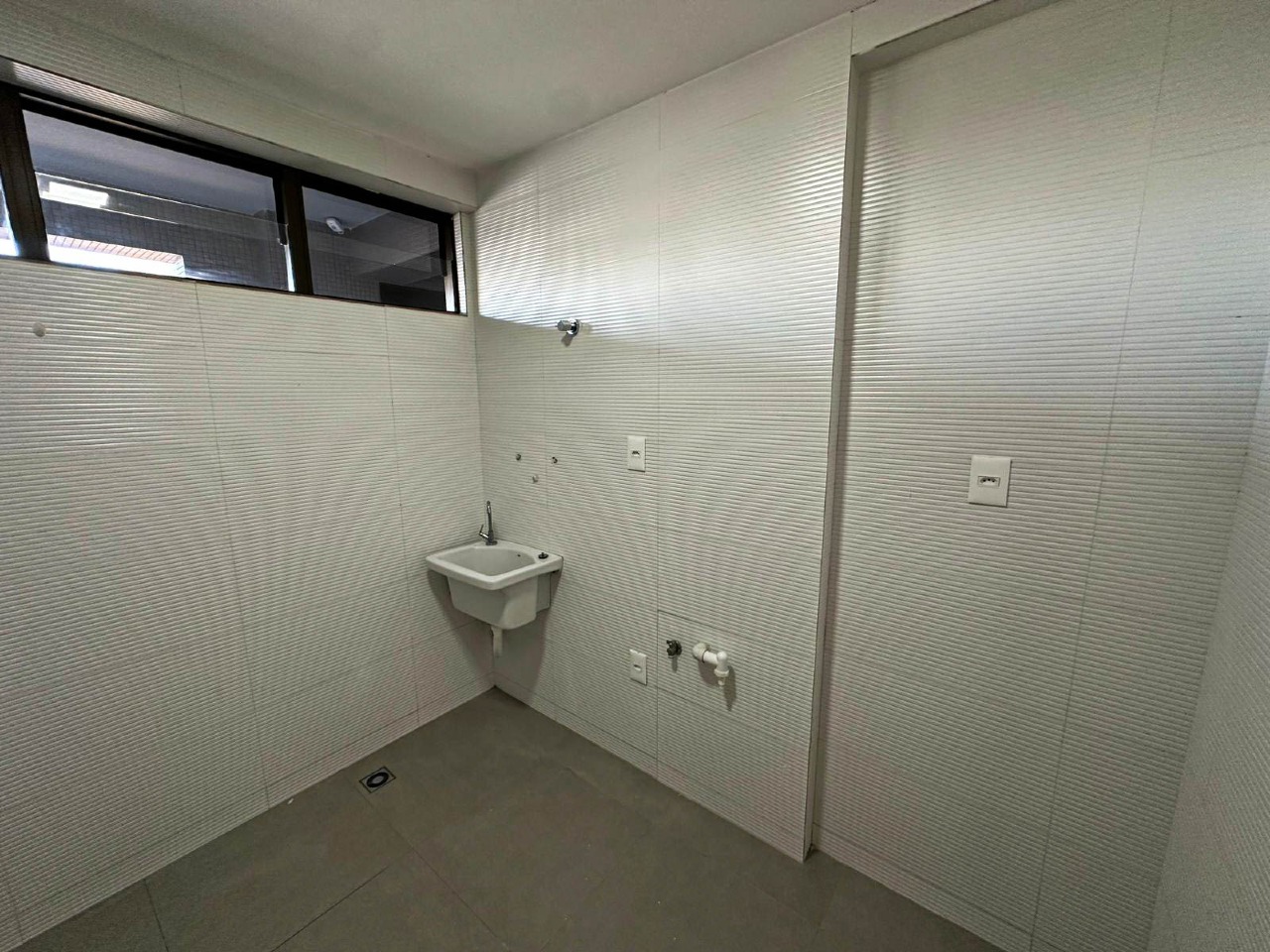 Apartamento para aluguel no Tambauzinho: 