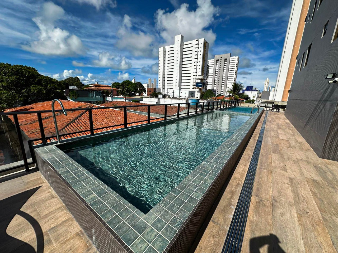 Apartamento para aluguel no Tambauzinho: 