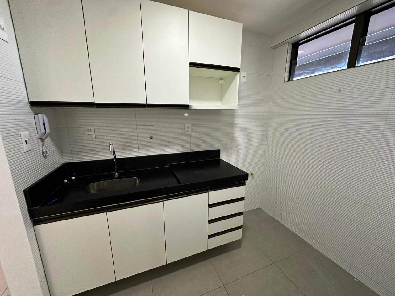 Apartamento para aluguel no Tambauzinho: 