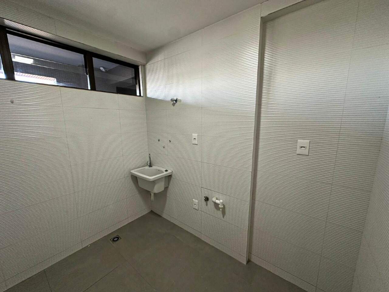 Apartamento para aluguel no Tambauzinho: 