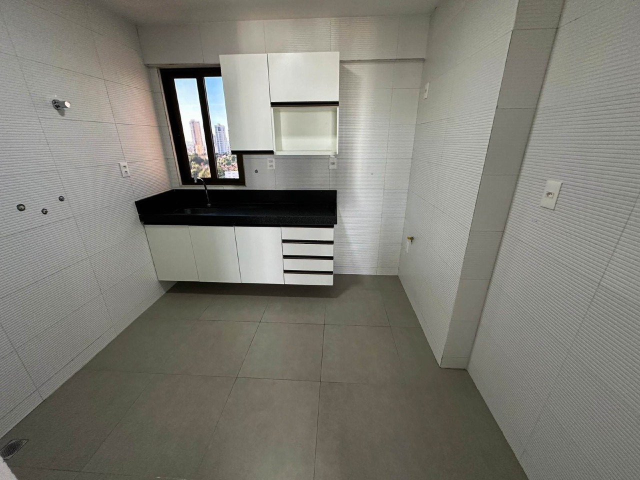 Apartamento para aluguel no Tambauzinho: 