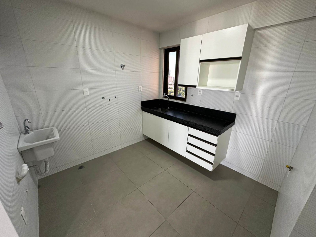 Apartamento para aluguel no Tambauzinho: 