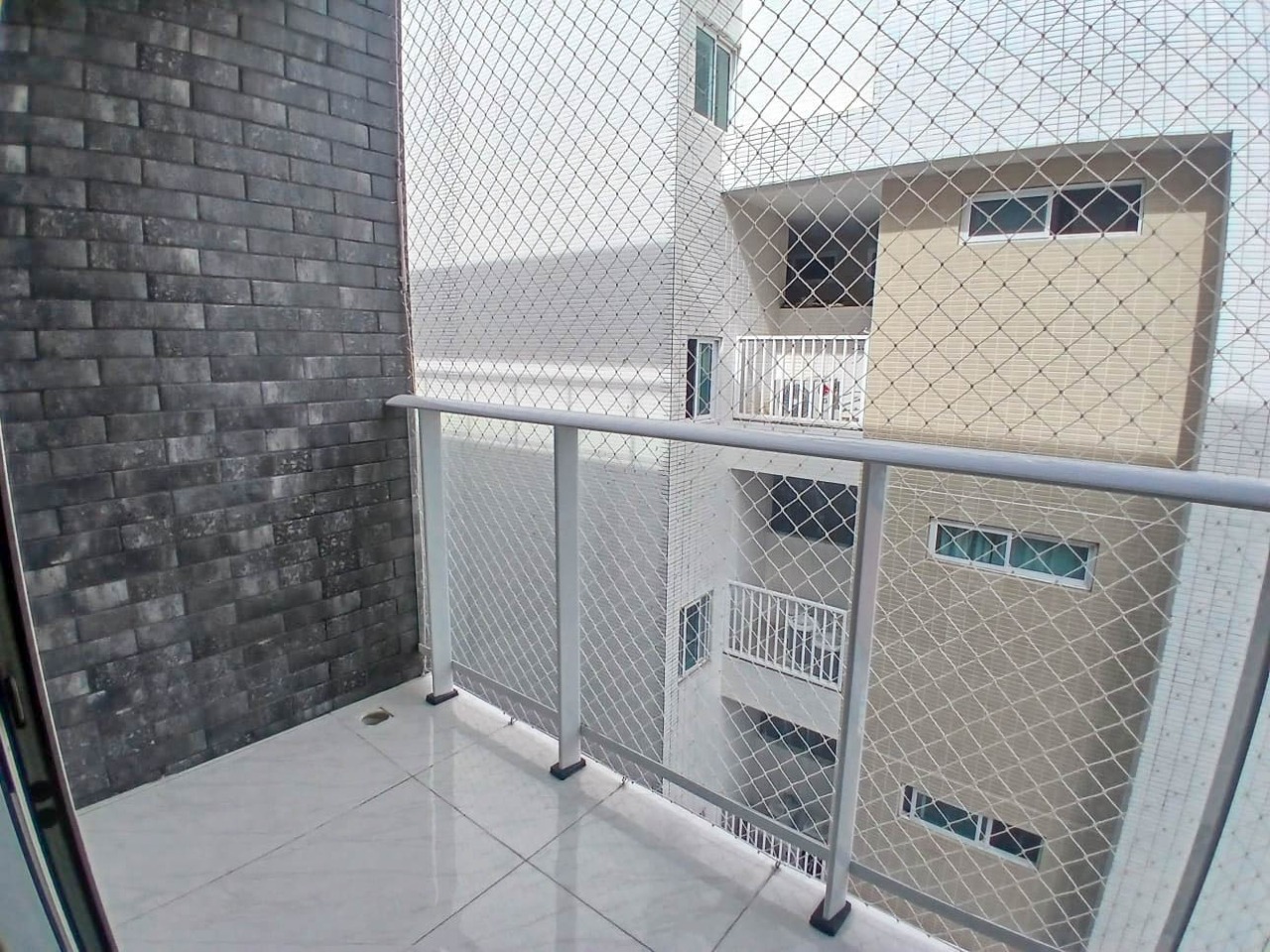 Cobertura à venda no Intermares: 