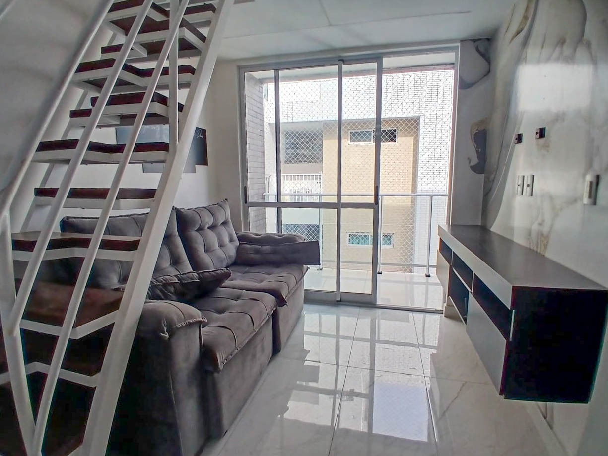 Cobertura à venda no Intermares: 