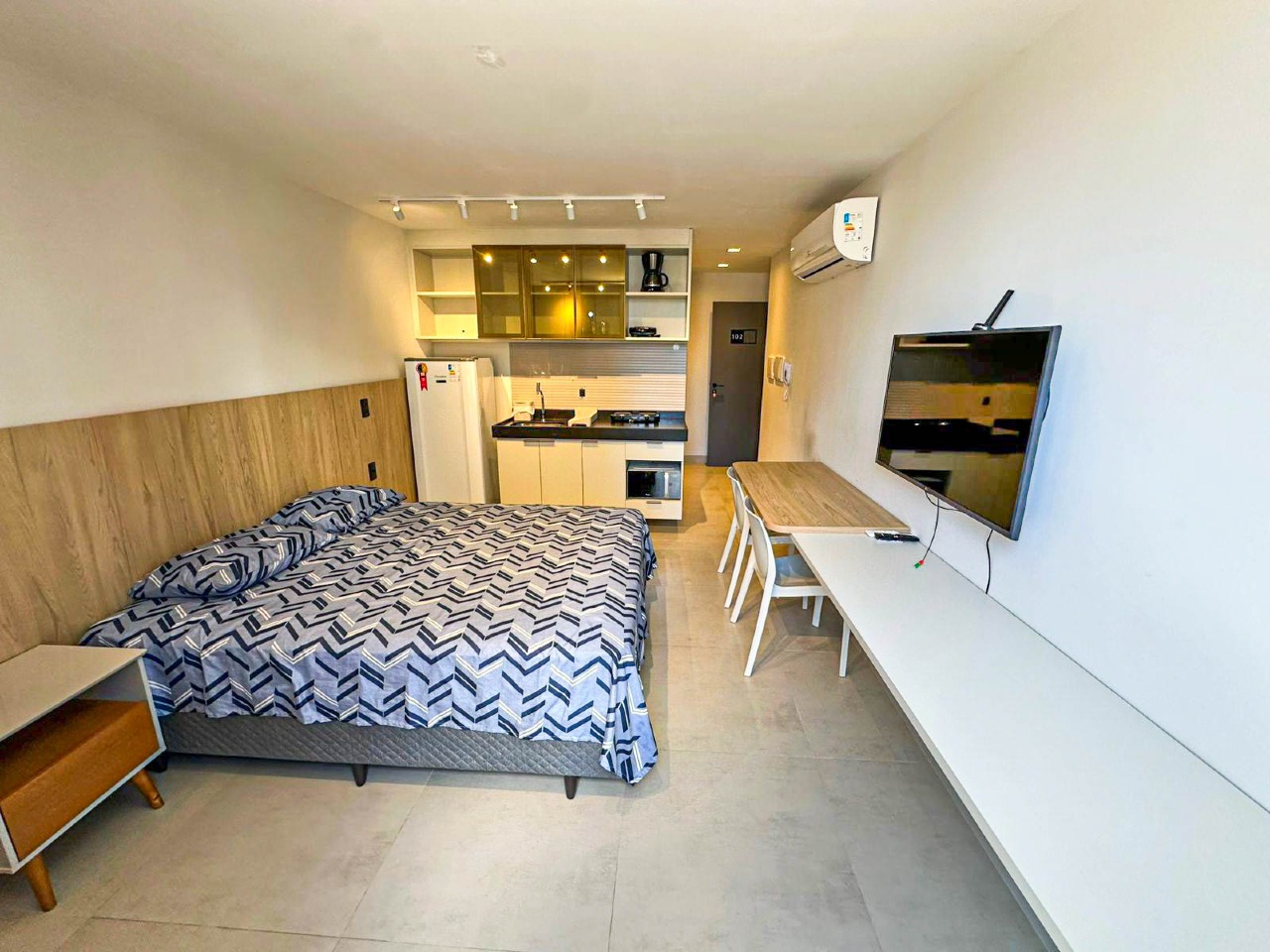 Flat à venda no Intermares: 