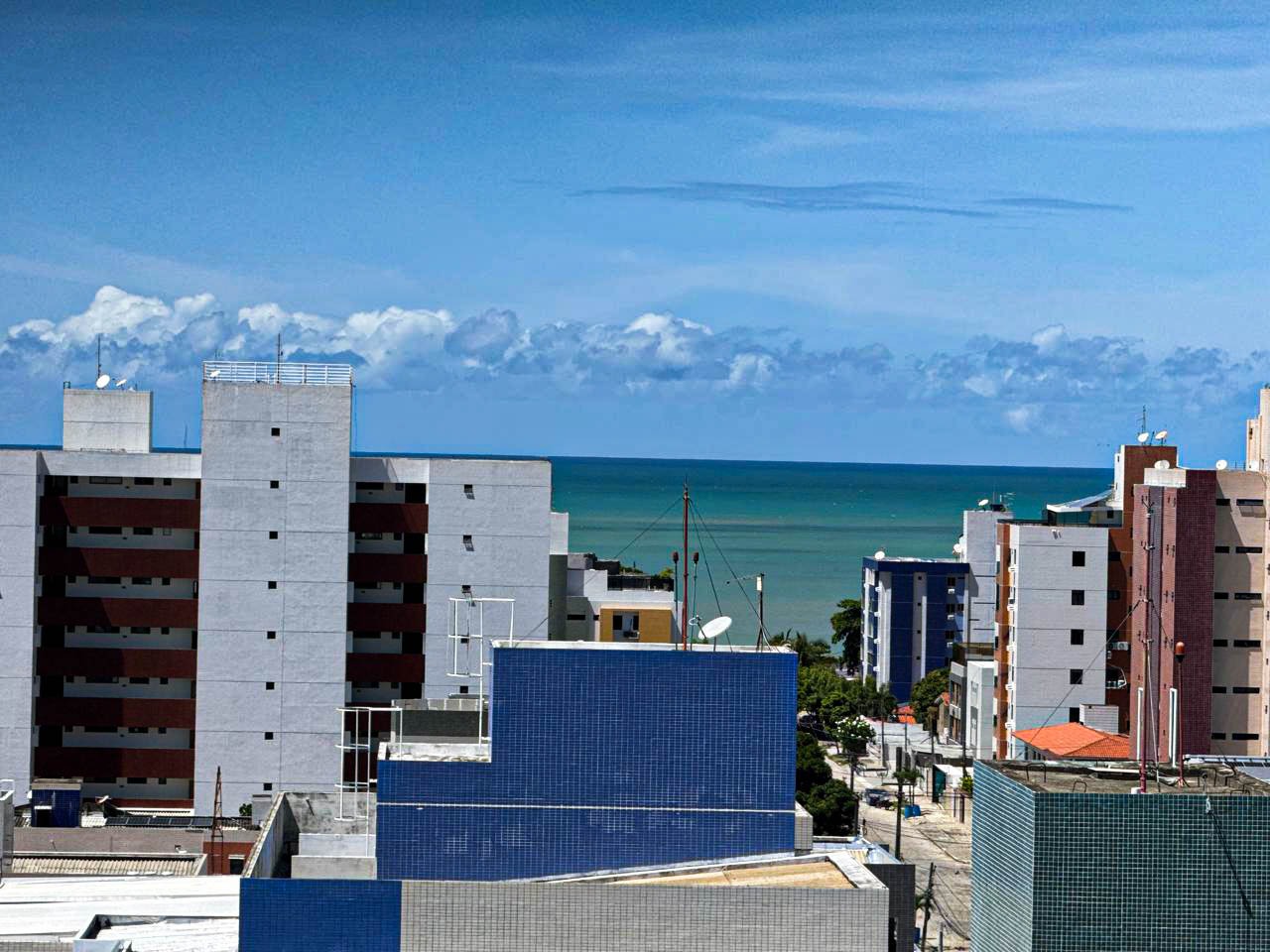 Cobertura à venda no Bessa: 