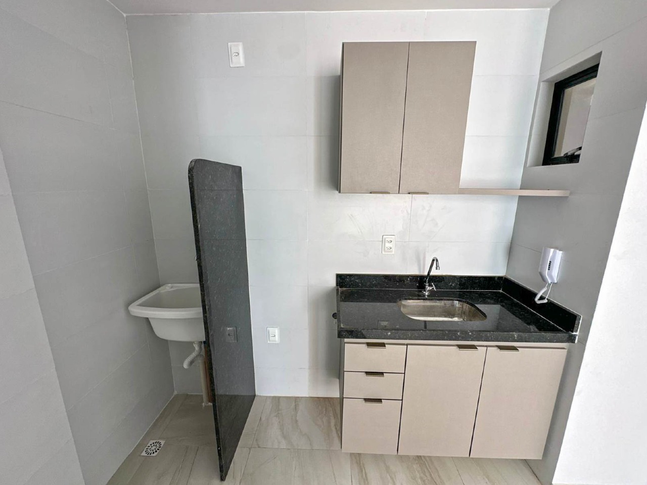 Apartamento para aluguel no Intermares: 