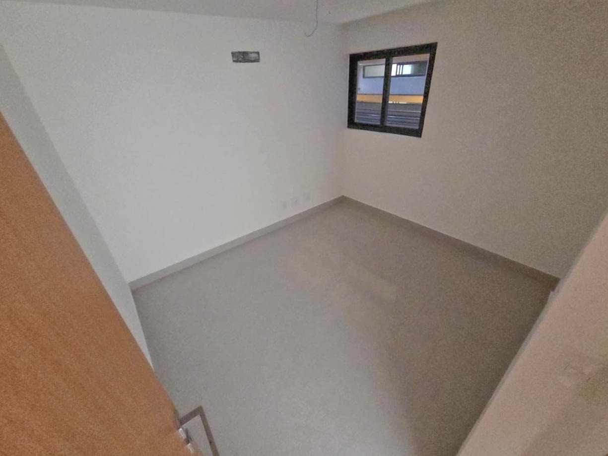 Apartamento à venda no Intermares: 
