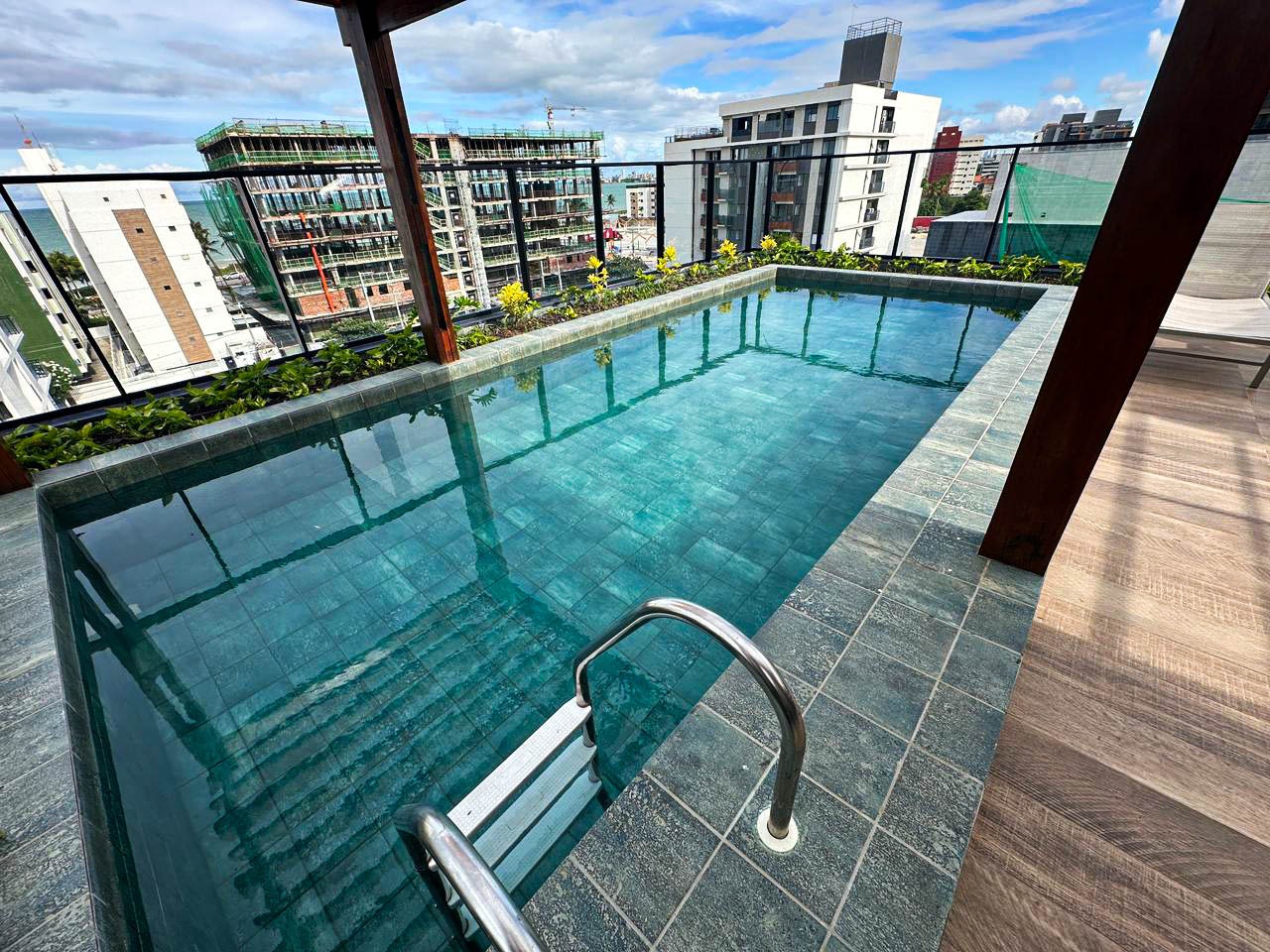 Flat Garden à venda no Intermares: 