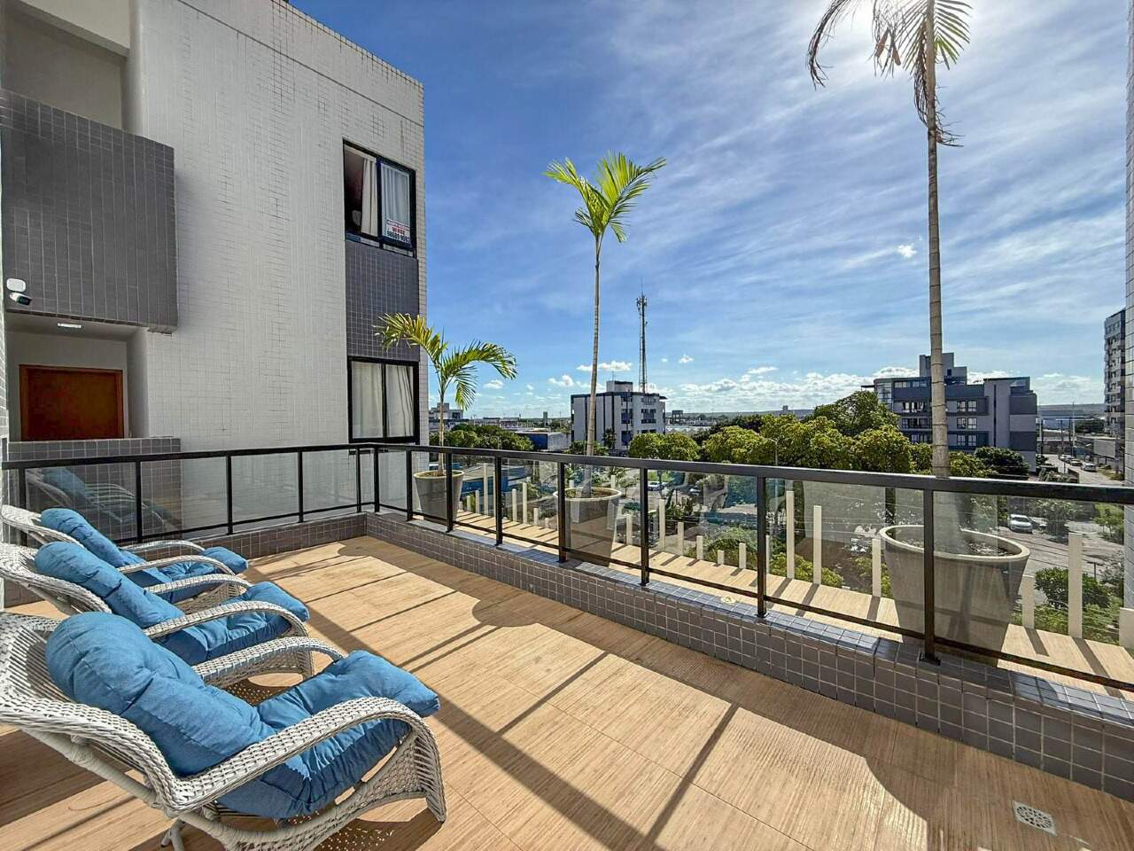 Apartamento à venda no Intermares: 