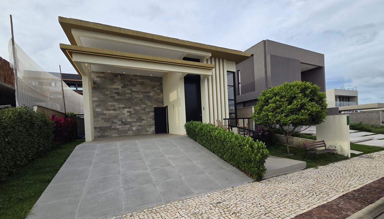 Casa em Condominio à venda no Bancários: 