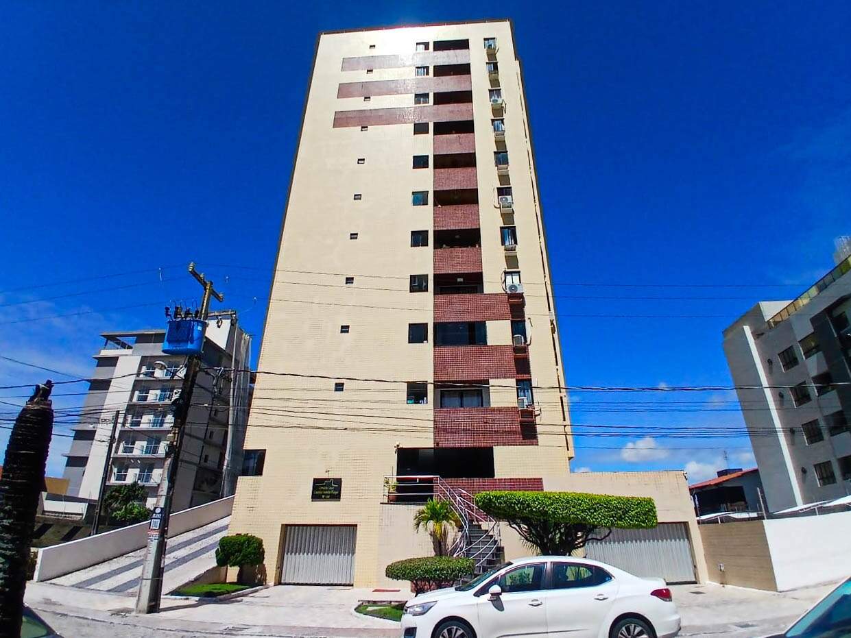 Apartamento à venda no Intermares: 