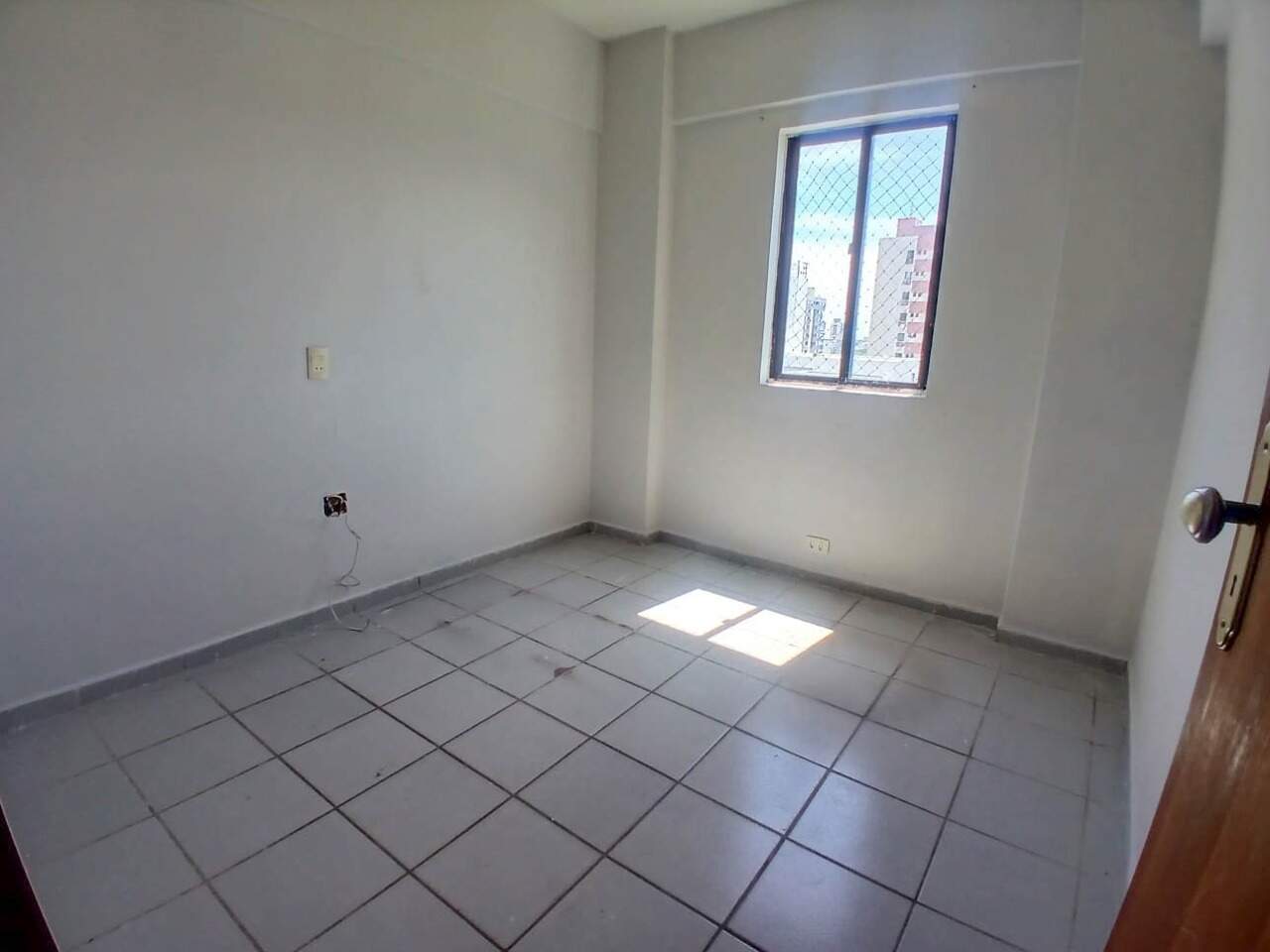 Apartamento à venda no Intermares: 