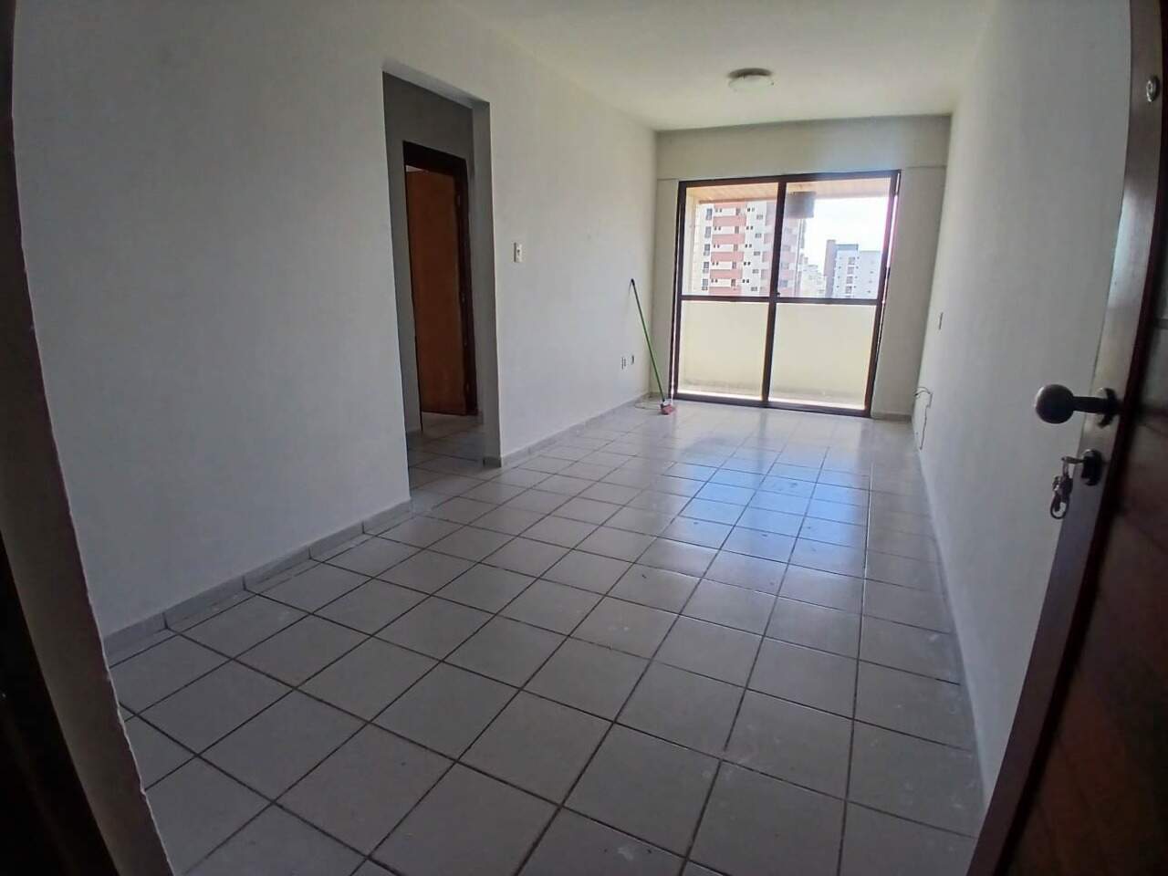 Apartamento à venda no Intermares: 