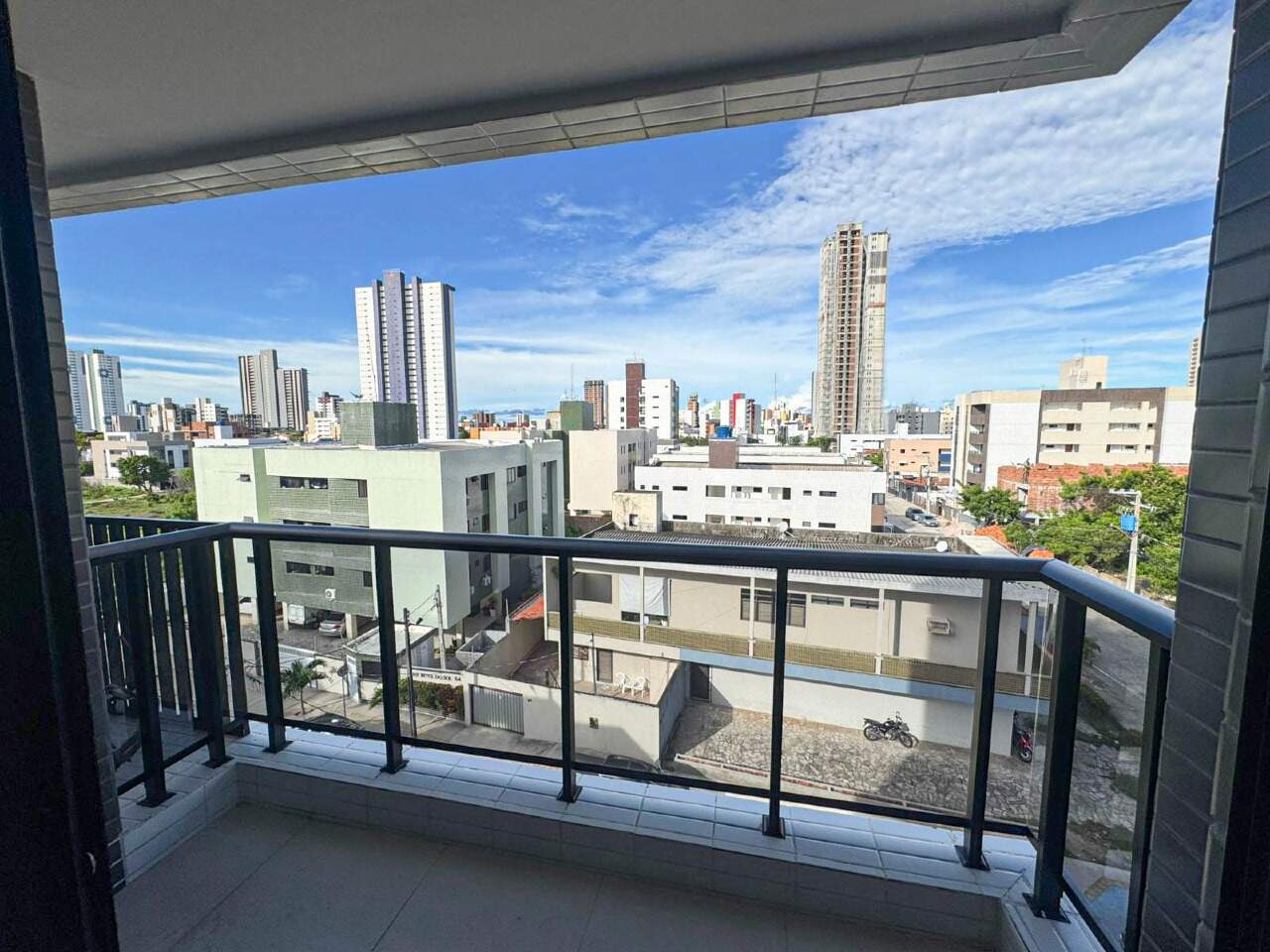 Apartamento à venda no Aeroclube: 
