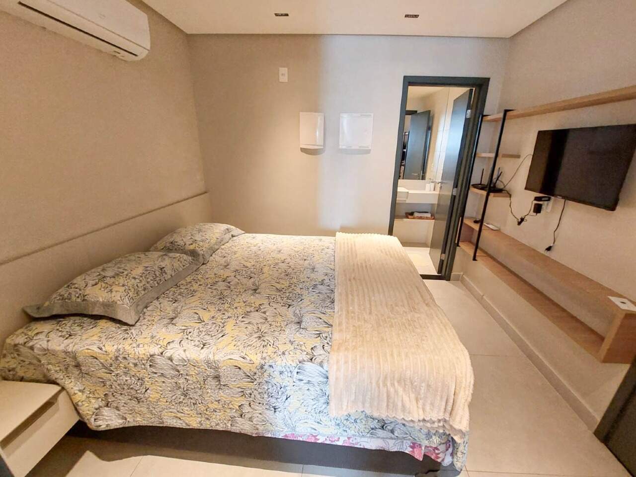 Flat à venda no Intermares: 
