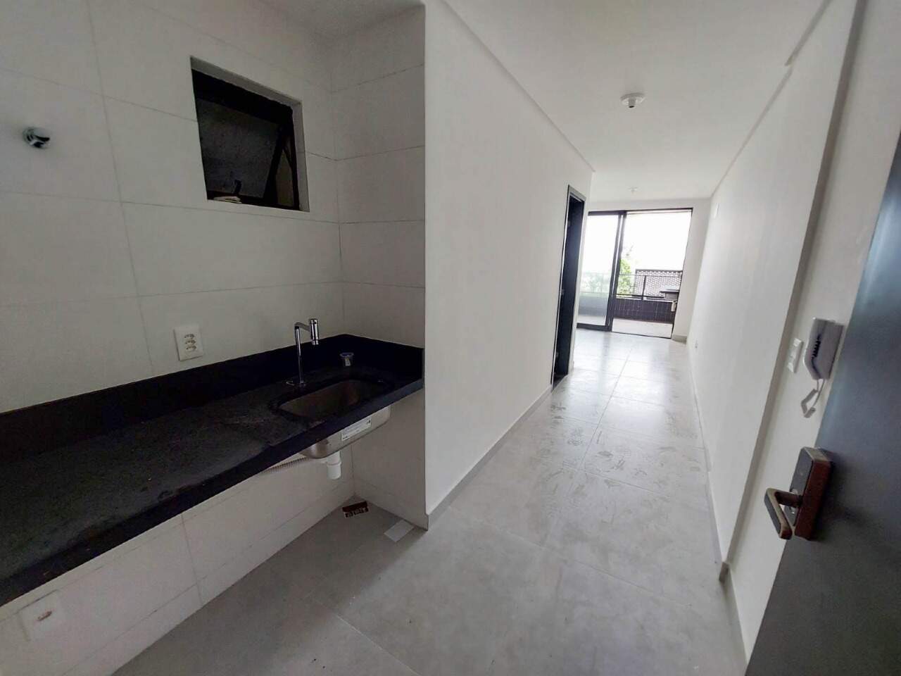 Flat à venda no Intermares: 