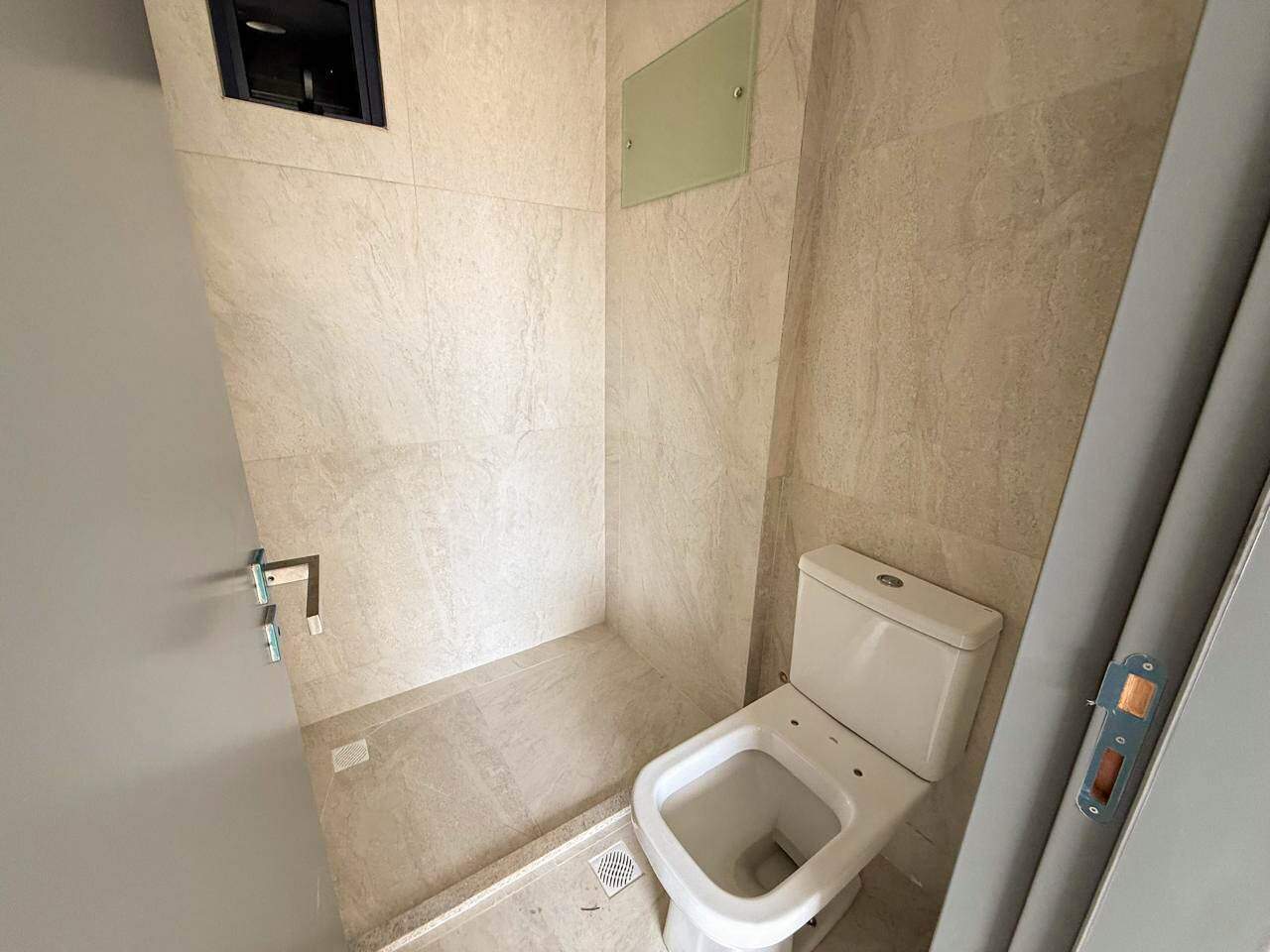 Flat à venda no Jardim Oceania: 