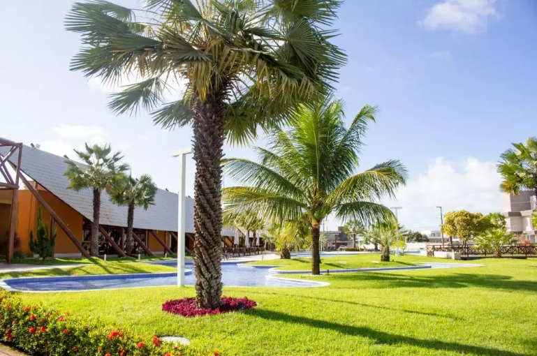 Lote em condomínio à venda no Intermares: 