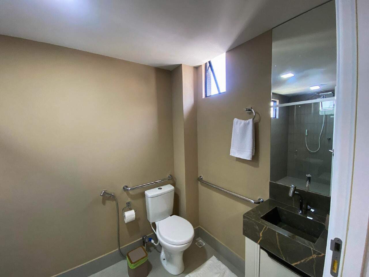 Flat à venda no Jardim Oceania: 
